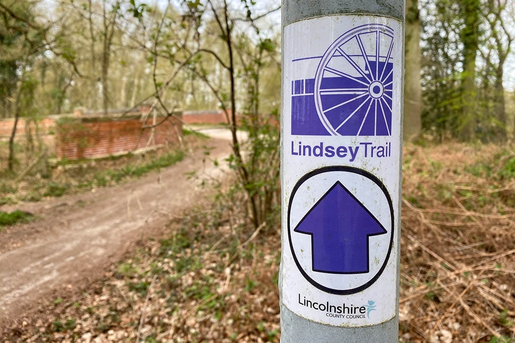 Lindsey Trail sign
