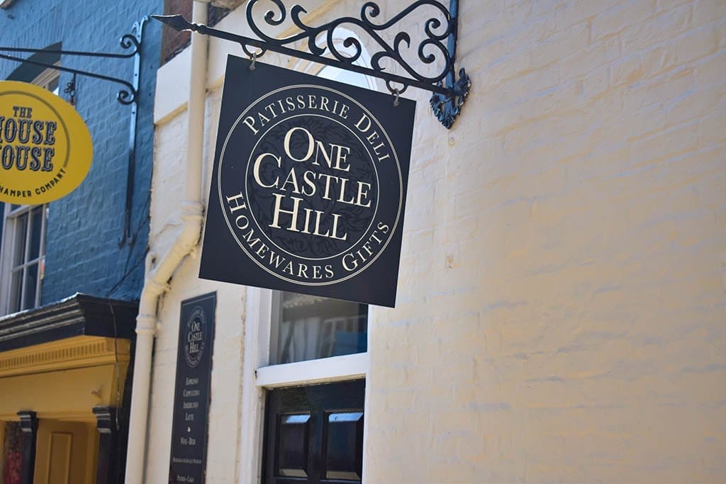 One Castle Hill Lincoln One Castle Hill sign