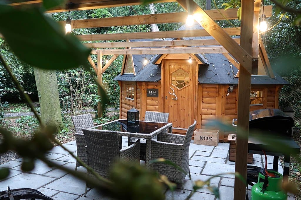 Stewton Stars Hideaway Lyra Stewton Stars Hideaway Lyra log cabin