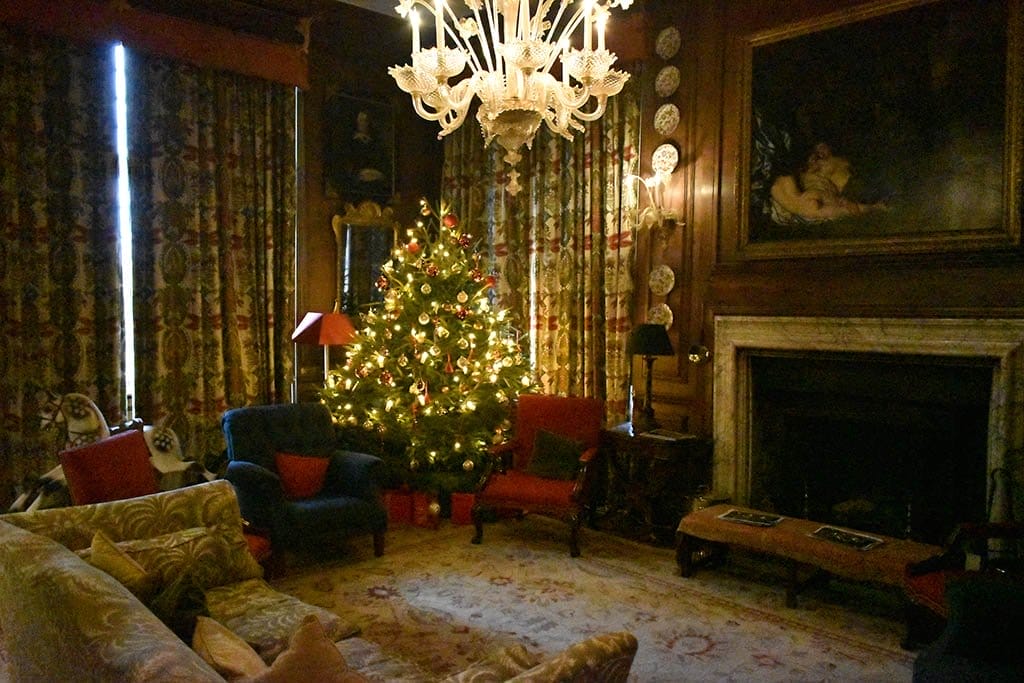 Doddington Hall Christmas living room