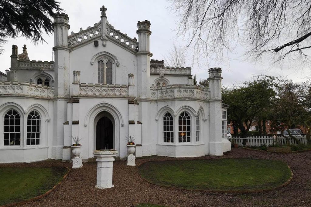 Best places to stay in Louth: Priory Hotel