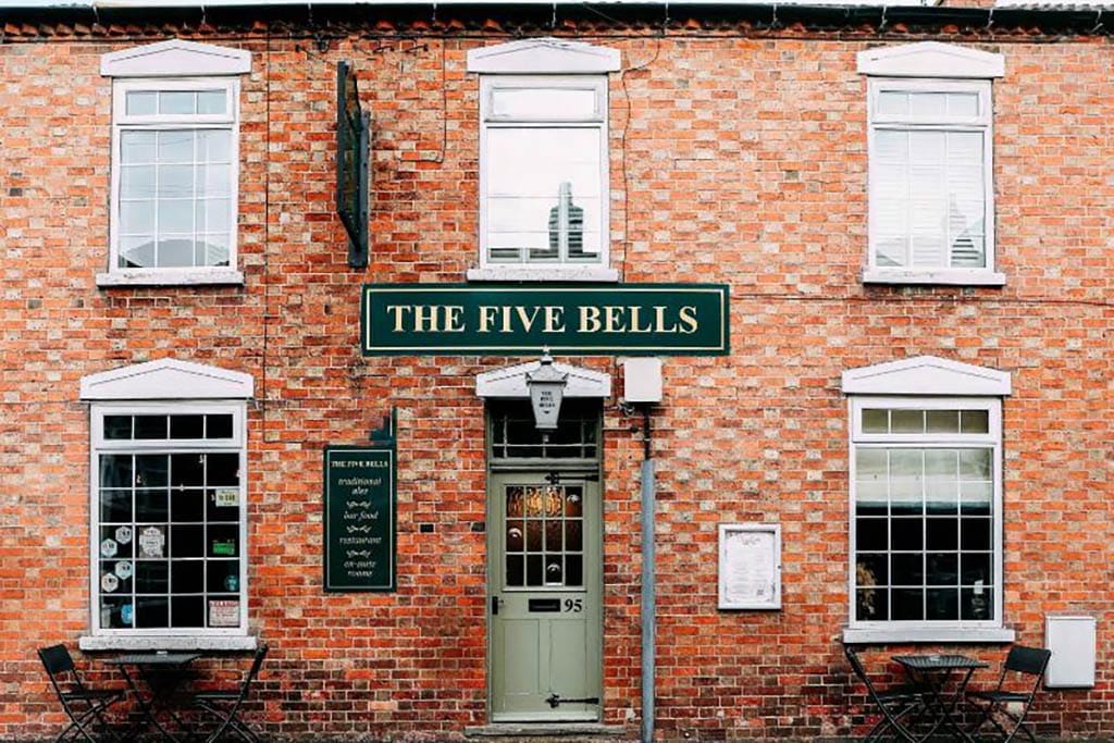 Places to stay near Newark: The Five Bells Inn Claypole