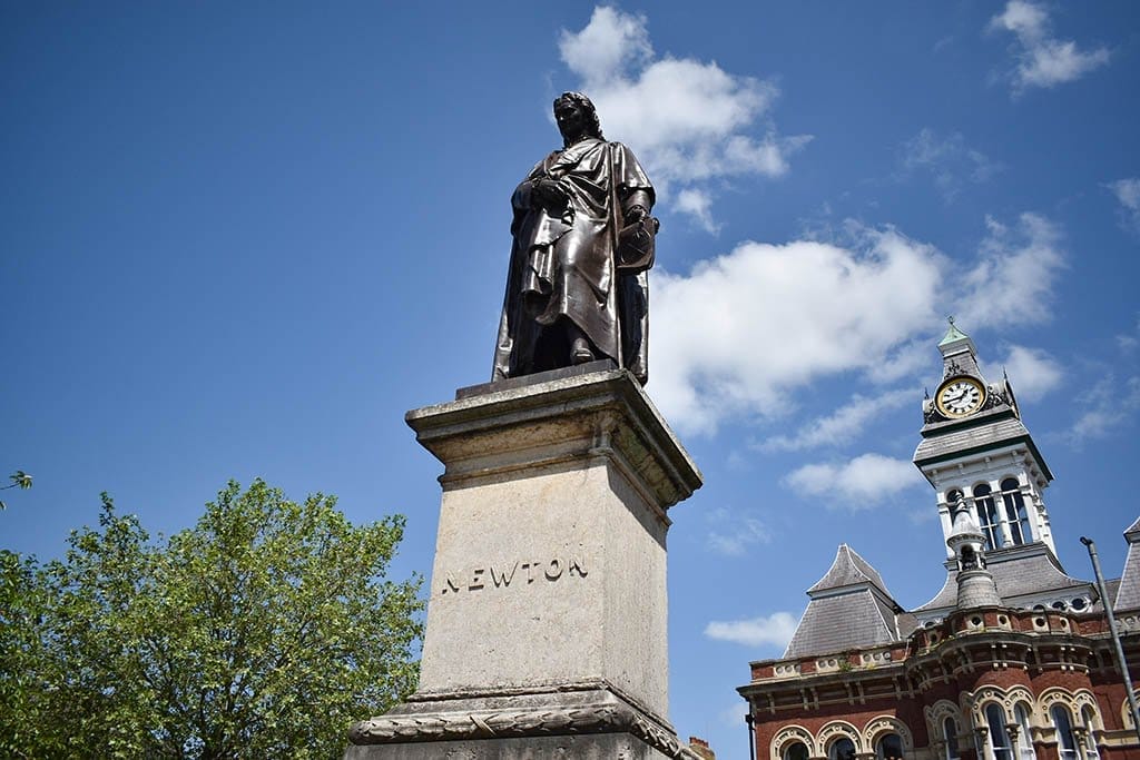 Isaac Newton Statue Grantham Things to do in Grantham: Isaac Newton statue