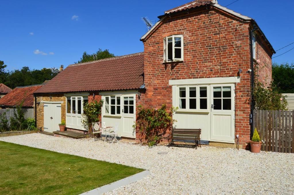 The Coach House Denton Places to stay near Grantham: The Coach House, Denton